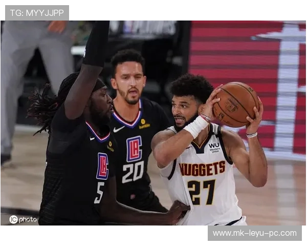 哈利伯顿突破分球助掘金提升挡拆效率拉开空间