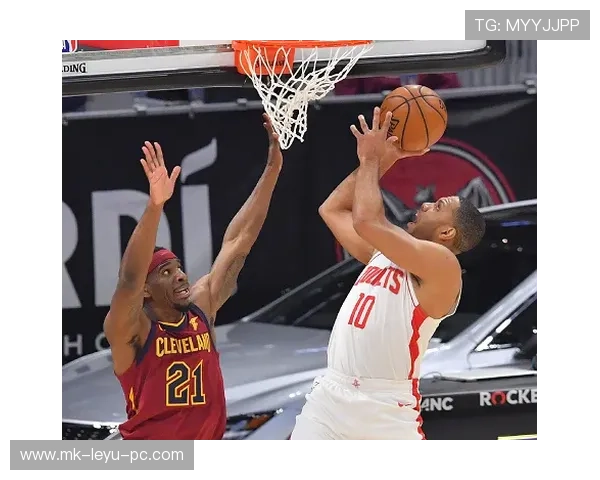 戈登无球投篮命中率提升显著 拉开火箭三分空间差距