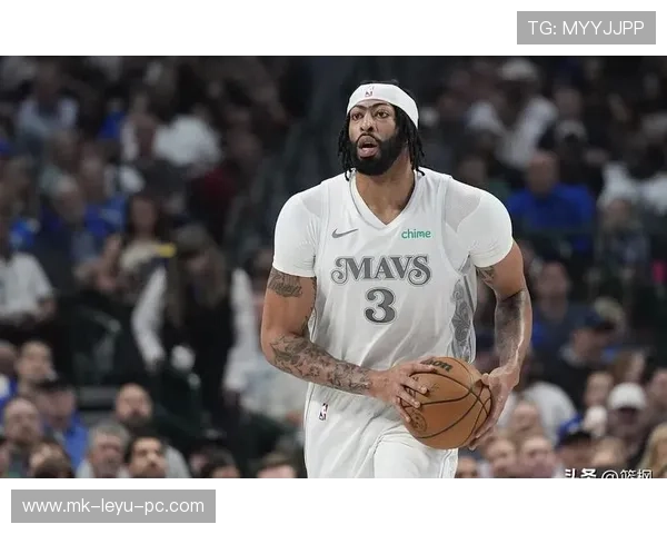 戴维斯内线统治力提升，防守效率领跑全联盟